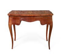 COIFFEUSE-POUDREUSE DE STYLE LOUIS XV (photo 4)