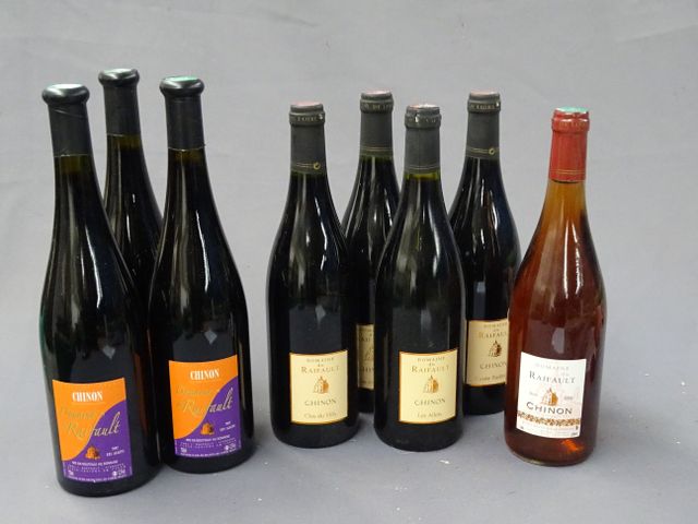 CHINON, DOMAINE DU RAIFAULT, 4 bouteilles de 2014, 3 bouteilles d...