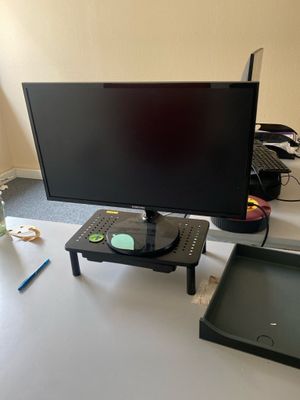 Ecran d'ordinateur de la marque SAMSUNG. Sans alimentation - Photo 1