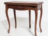 l'image d'une petite table en bois avec un tiroir en dessous