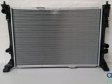 un radiateur, un radiateur, un radiateur, un radiateur, un radiateur, un radiateur pour Mercedes