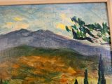 une peinture représentant une montagne avec des arbres au premier plan