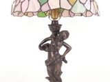 une image représentant une lampe sur laquelle figure une jeune fille tenant une fleur