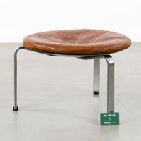Poul Kjærholm (1929–1980), « PK33 », tabouret, pour E. (photo 3)