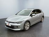 une Volkswagen Golf break argentée break break break break break break break break break break break break break break break break break break break break break break break break break break break break break break break break break break break break break break break