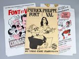 Deux affiches représentant des caricatures politiques sont posées sur une table