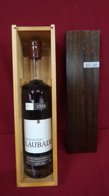 an image of a bottle of liquor in a wooden box