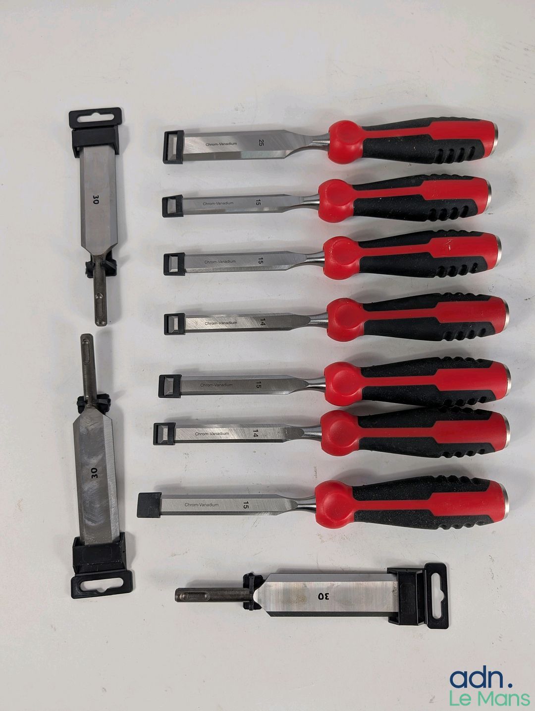 Lot de 10 ciseaux à bois. - Ce lot chez vous partout en Fran…