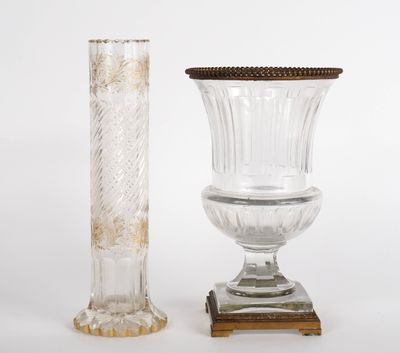 Vase Médicis Napoléon III en cristal monture en métal doré.