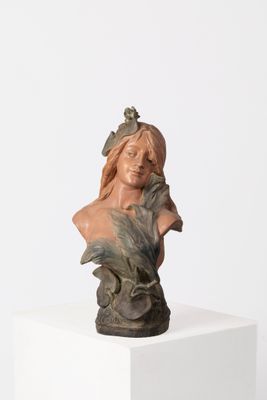 ONDINE Sculpture en terre cuite polychrome figurant un buste…