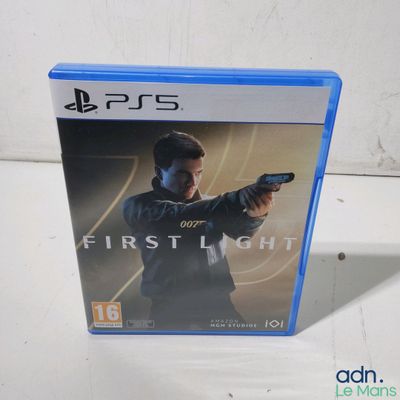 Jeu « First Light » pour PlayStation 5 de Sony à vendre à Los Angeles, Californie