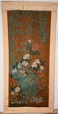 a picture of a painting hanging on the wall