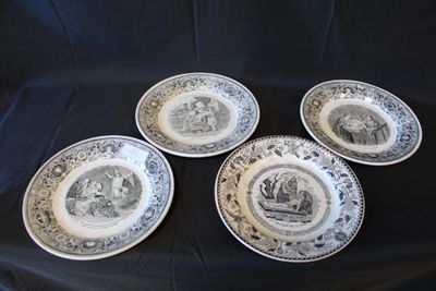 4 assiettes en porcelaine LEBEUF MILLIET, thème J-C, l'ange …