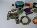 many items that are sitting on a table together