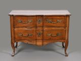 commode ancienne avec dessus en marbre et poignées en laiton