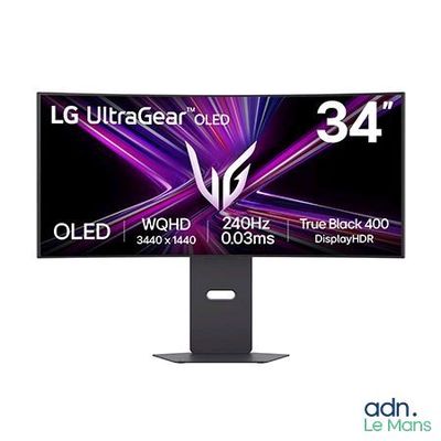 Le LG Ultragear OLE340 est un très grand moniteur doté d'un grand écran