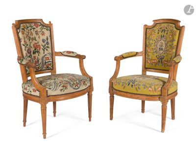 paire de chaises « faute » de style Louis XVI