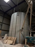 Silo d'intérieur de stockage (vide)