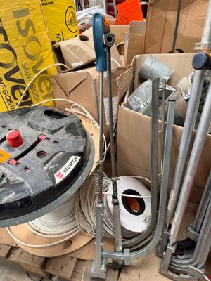 2 Agrafeuses manuelles pour plancher chauffant Mise à prix :…