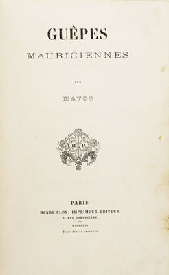 un vieux livre avec un titre en noir et blanc