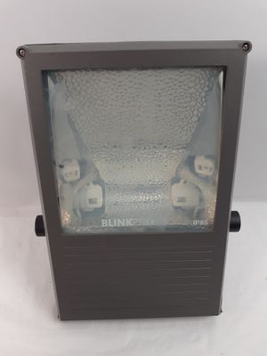 BLINKPRO - Ce projecteur pour extérieur à iodures métallique…