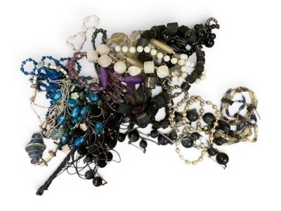 Lot de bijoux fantaisie