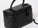 chanel black quilted leather vanity case with chain strap