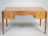 une image représentant un bureau en bois avec deux tiroirs et un tiroir