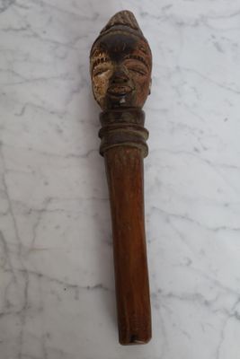 Un sifflet (?) Kuba Hauteur : 33 cm