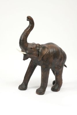 École moderne Sculpture en bois gainé représentant un élépha…