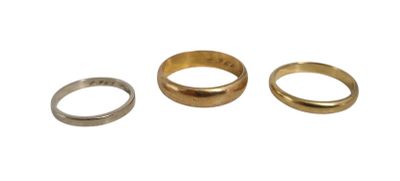 Lot d'un anneau et 2 alliances en or et or gris, P. - Photo 1