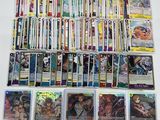 beaucoup de cartes sur la table