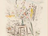 dessin représentant une table sur laquelle se trouvent un vase de fleurs et un oiseau