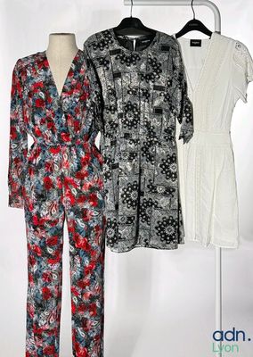 Lot à retirer à Décines-Charpieu (69150) ou expédition possi…