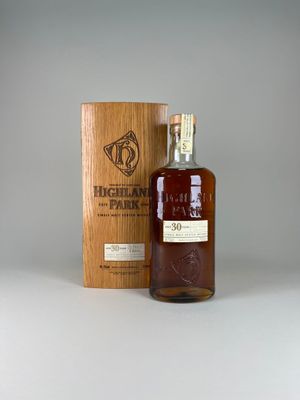 une bouteille de Highland Park 20 ans d'âge