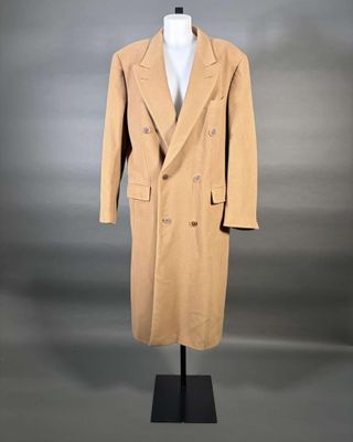 Hugo Boss. Manteau d'homme en laine beige à manches longues,…