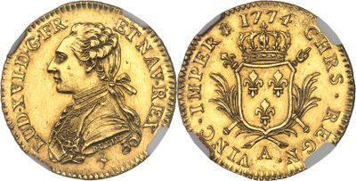une pièce d'or surmontée d'une couronne