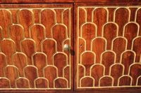 *KARE DESIGN. Enfilade en mélaminé aspect acajou, à décor de… (photo 3)