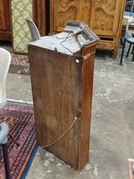 Vitrine à pans coupés en bois de placage marqueté de filets … (photo 2)
