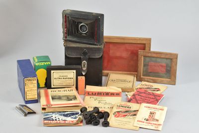 a lot of items that are sitting on a table