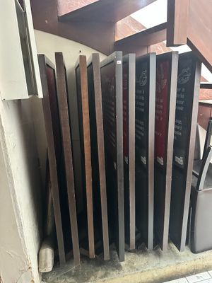 beaucoup de types de carrelage différents au sol