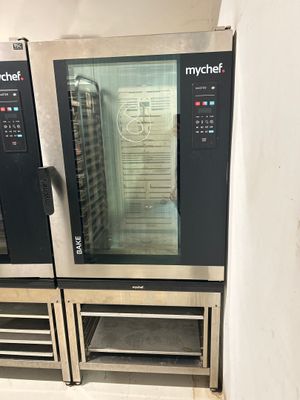 four MYCHEF MASTER BAKE sur châssis - Photo 1