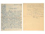 une vieille lettre portant des traces d'écriture à côté d'un bout de papier