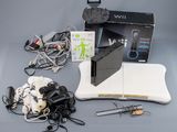 une console Wii posée sur une table