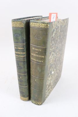 deux livres superposés