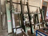 many different types of machines in this room