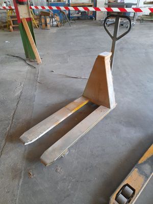 a pallet that is sitting in the middle of the floor
