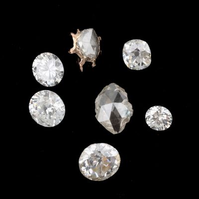 Ensemble de diamants non montés : 3 diamants taille brillant…