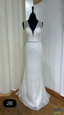 the wedding dress is displayed on a mannequin mannequin mannequin mannequin mannequin mannequin mannequin mannequin mann