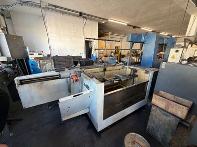 a large machine that is sitting in the middle of a room